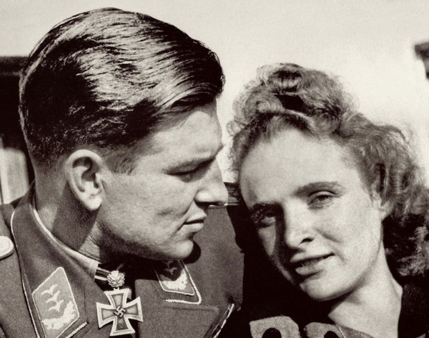 gerhard-barkhorn-christl-barkhorn.jpg
