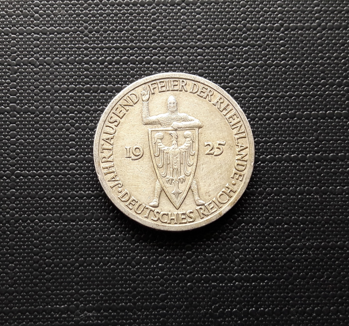 Germ.Weimar.3Mk.1925A.1.jpg