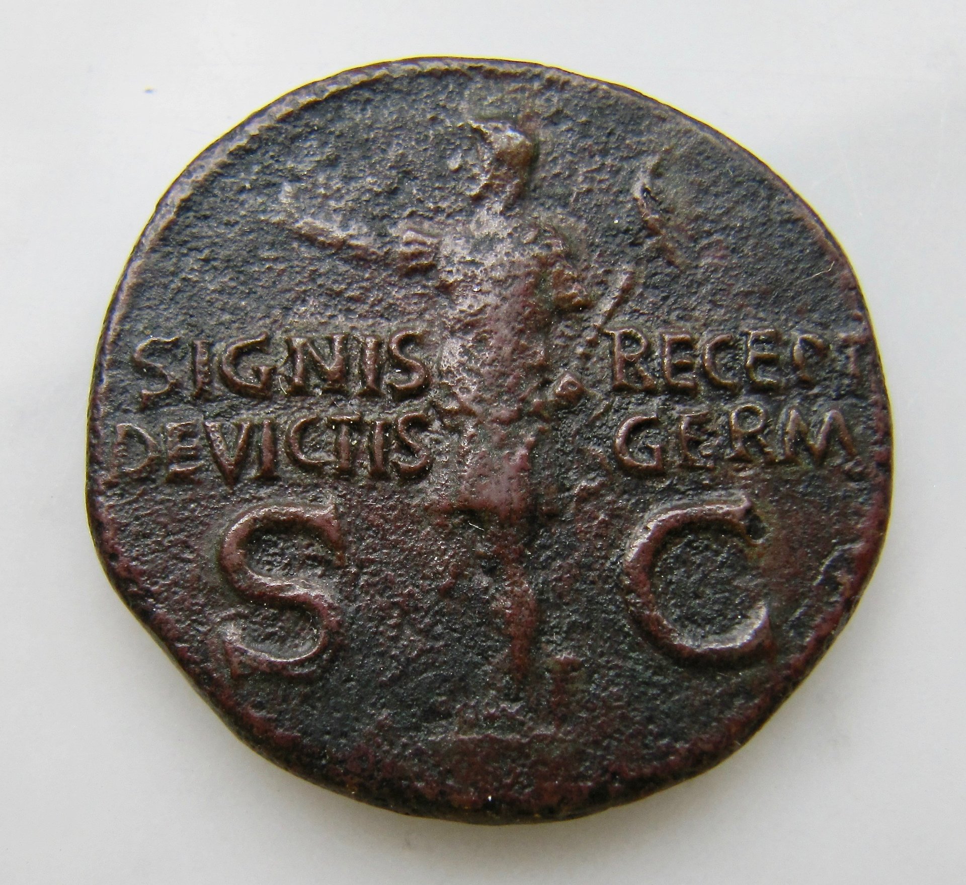 Germanicus signis receptis rev1 N  - 1.jpg