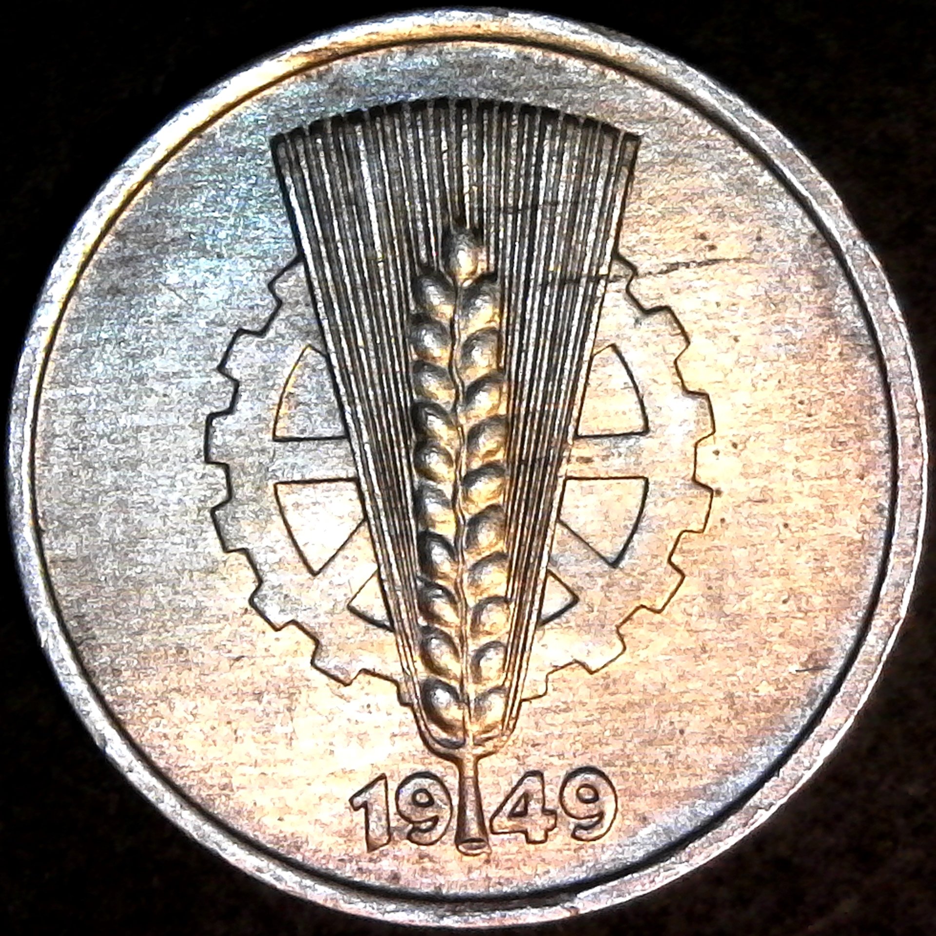 Germany East 10 Pfennig 1949A rev.jpg
