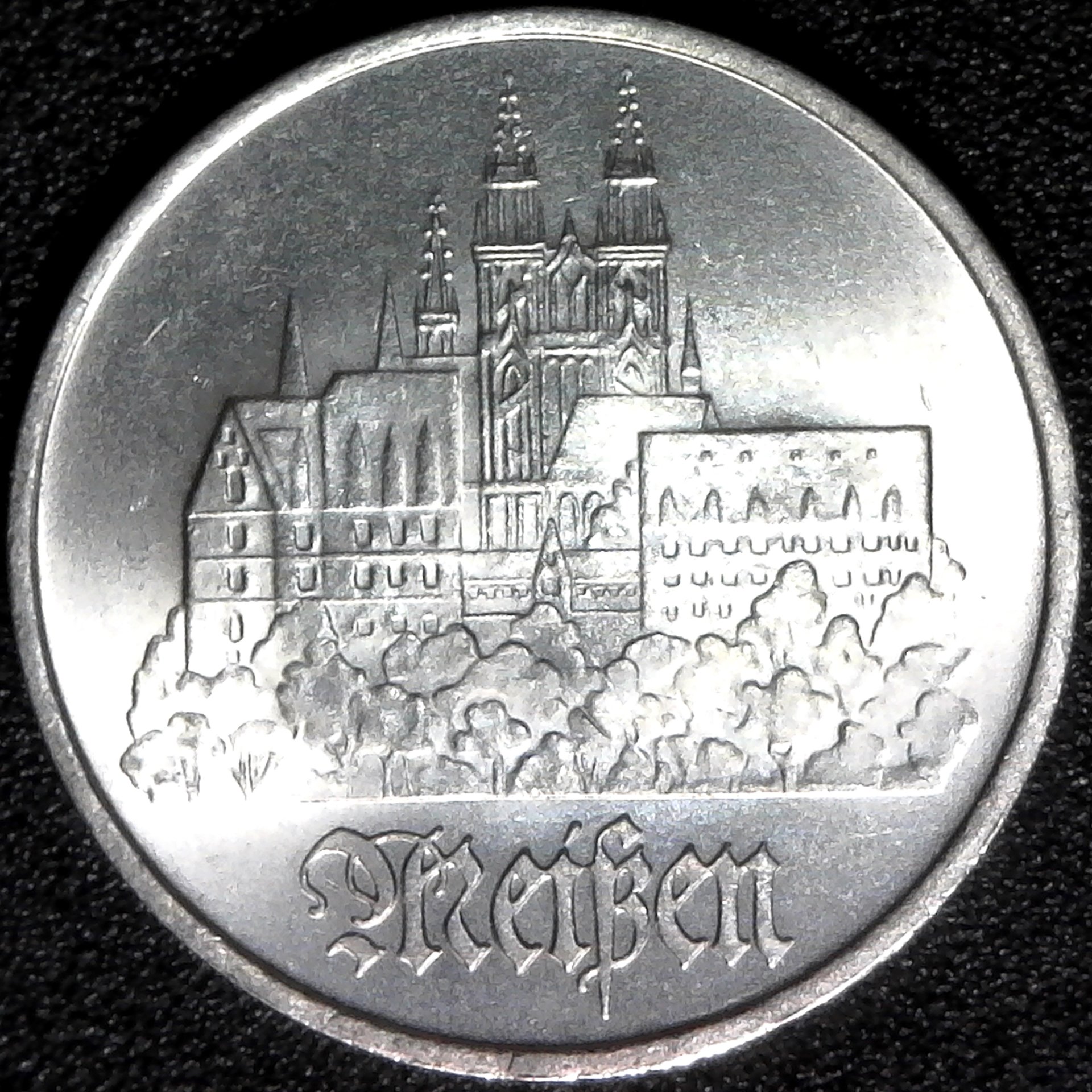 Germany - East Germany 5 Mark 1972-A rev.jpg