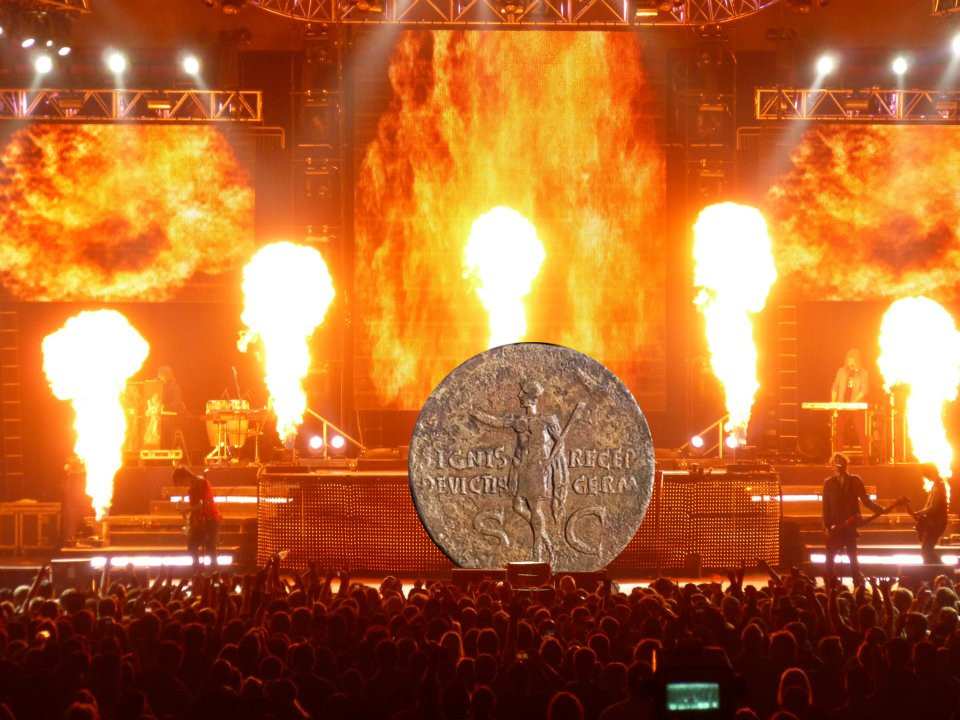 gnr-pyro.jpg