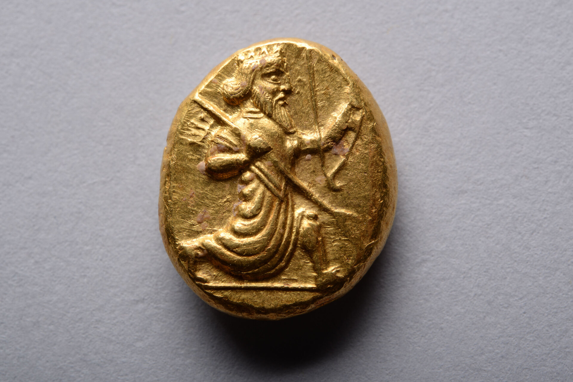 Gold Daric from Sardis, Achaemenid Empire, obv..jpg