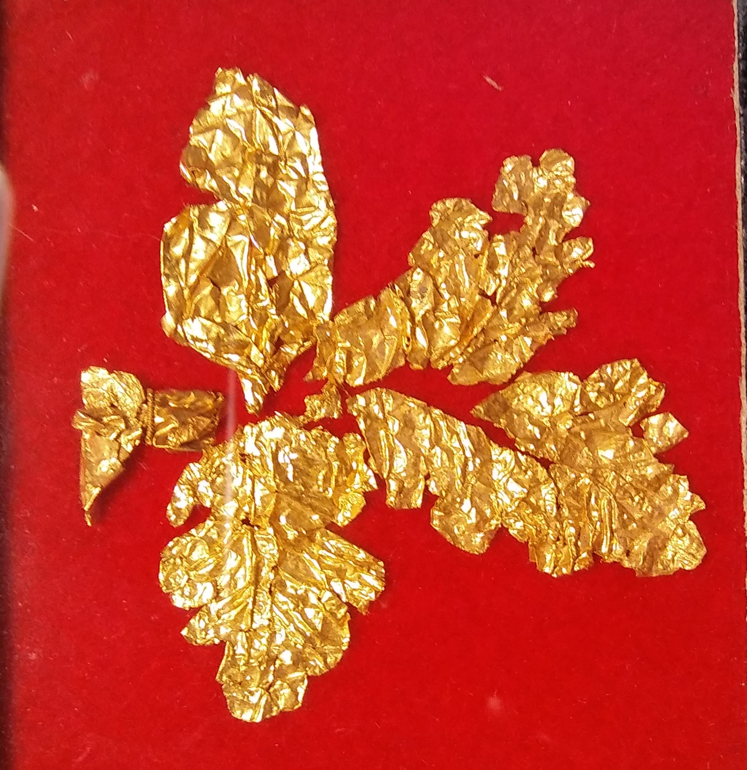 Gold Leaf 5 (right).jpg