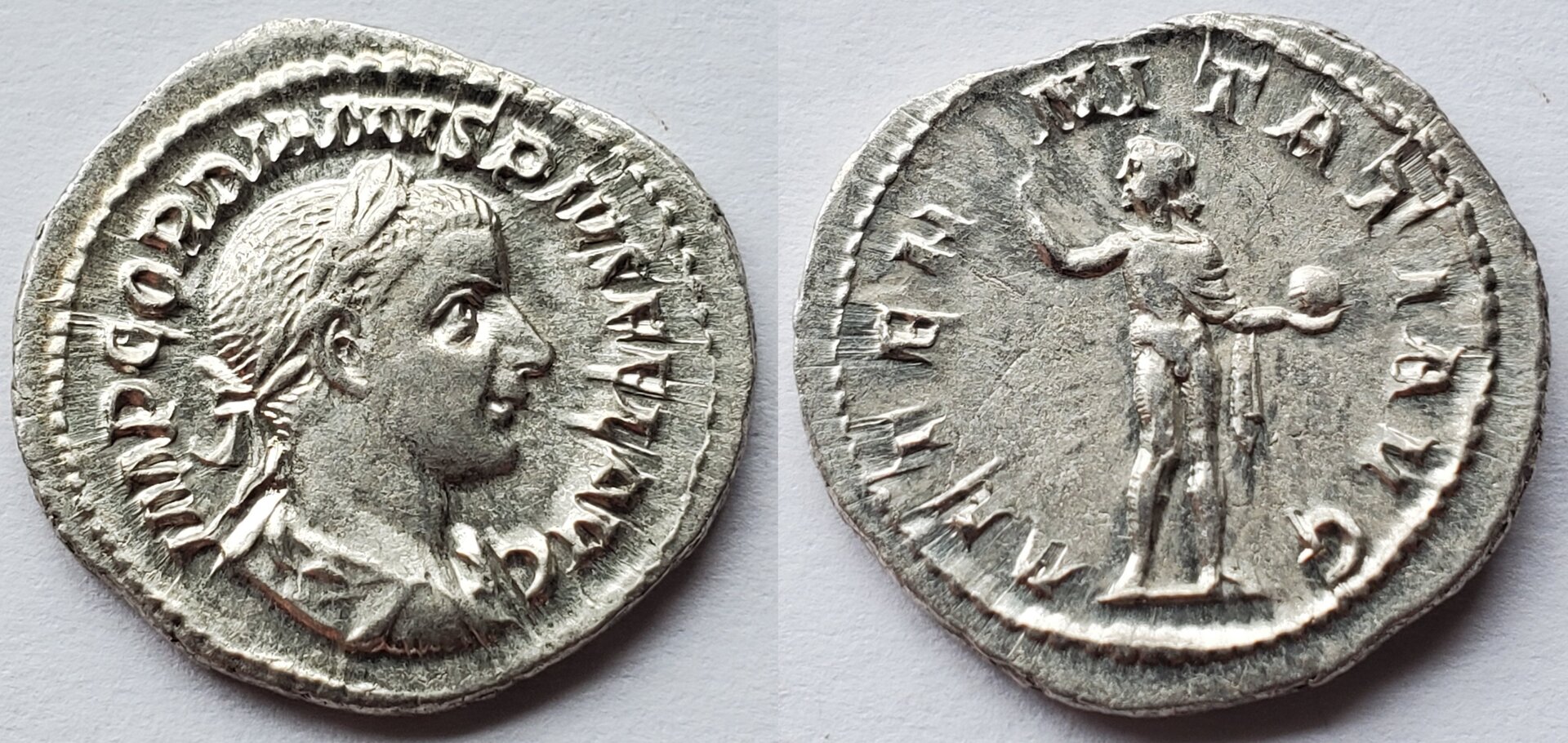 Gordian III AR denarius AETERNITATI AVG Sol.jpg