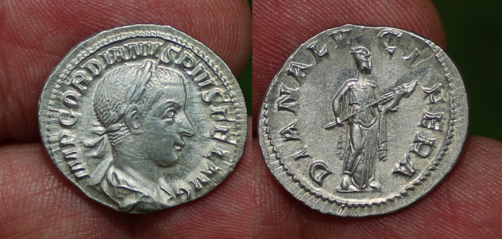 Gordian III-Diana Lucifera denarius jpg.jpg