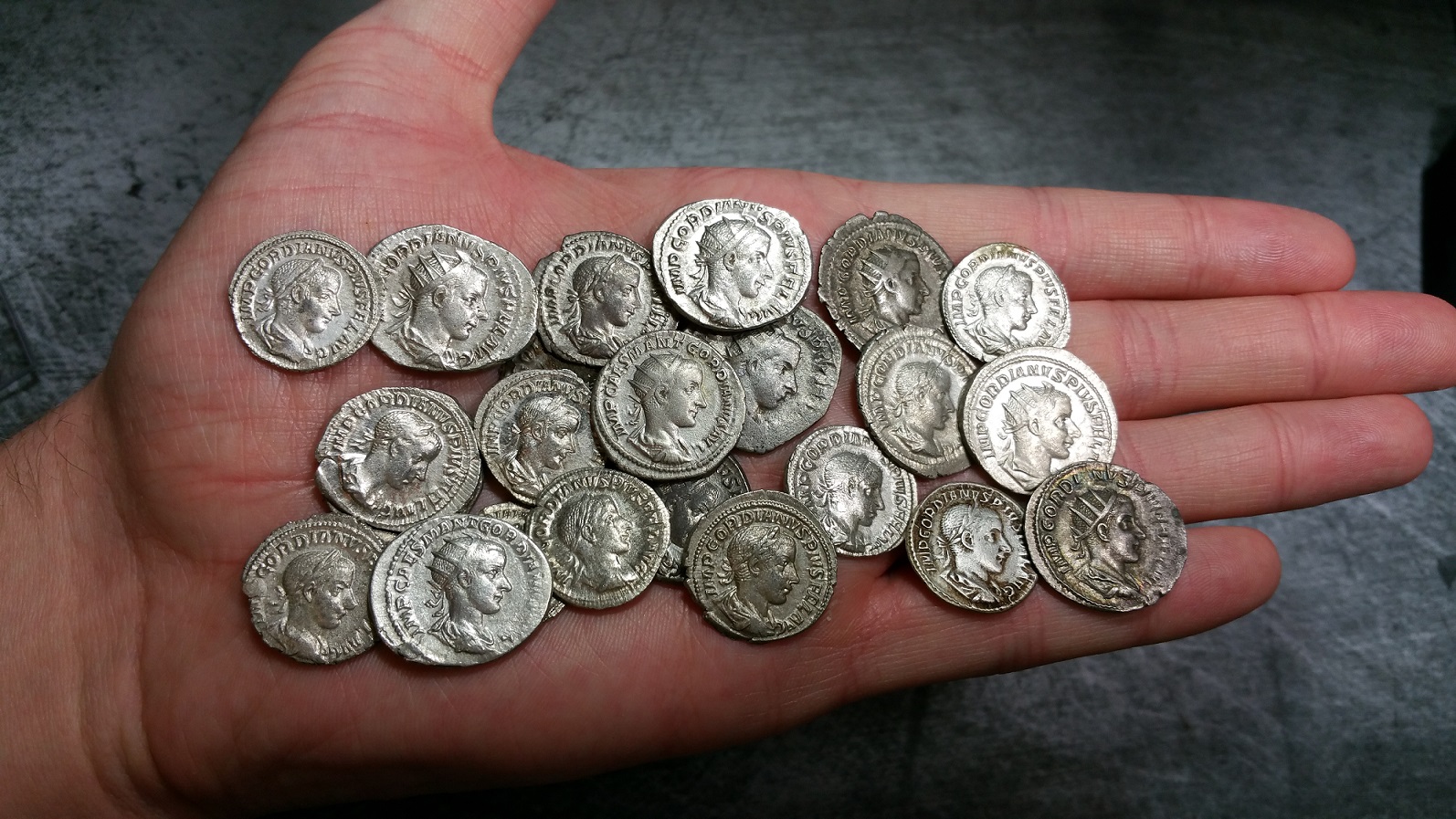 Gordian III lot.jpg