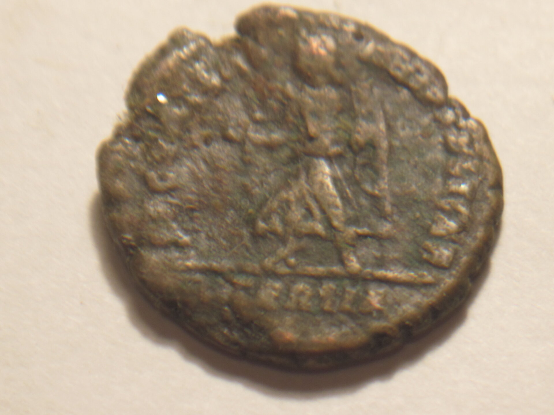 Gratian           manfaced bull coin 007.JPG