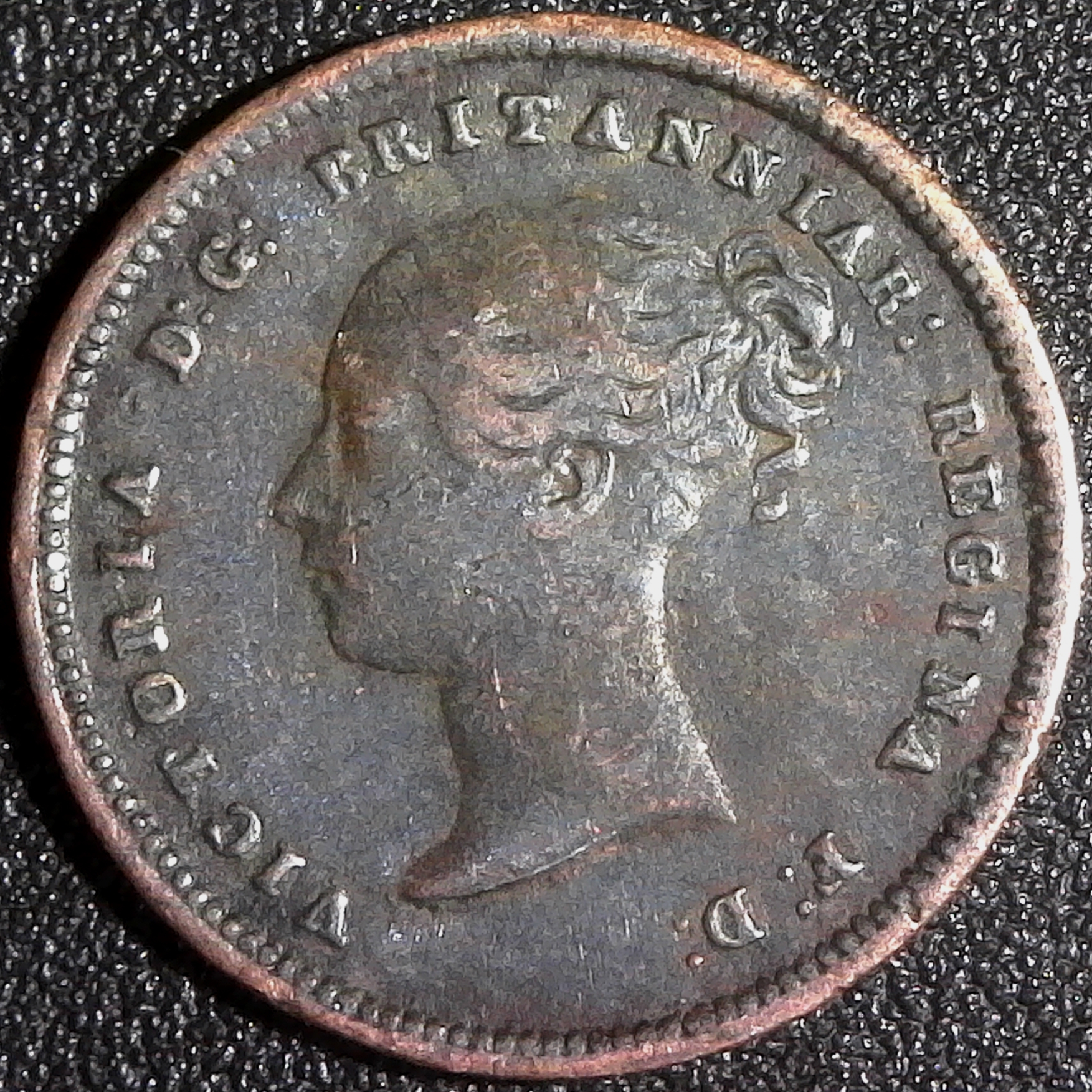 Great Britain 1-2 Farthing 1844 obv.jpg