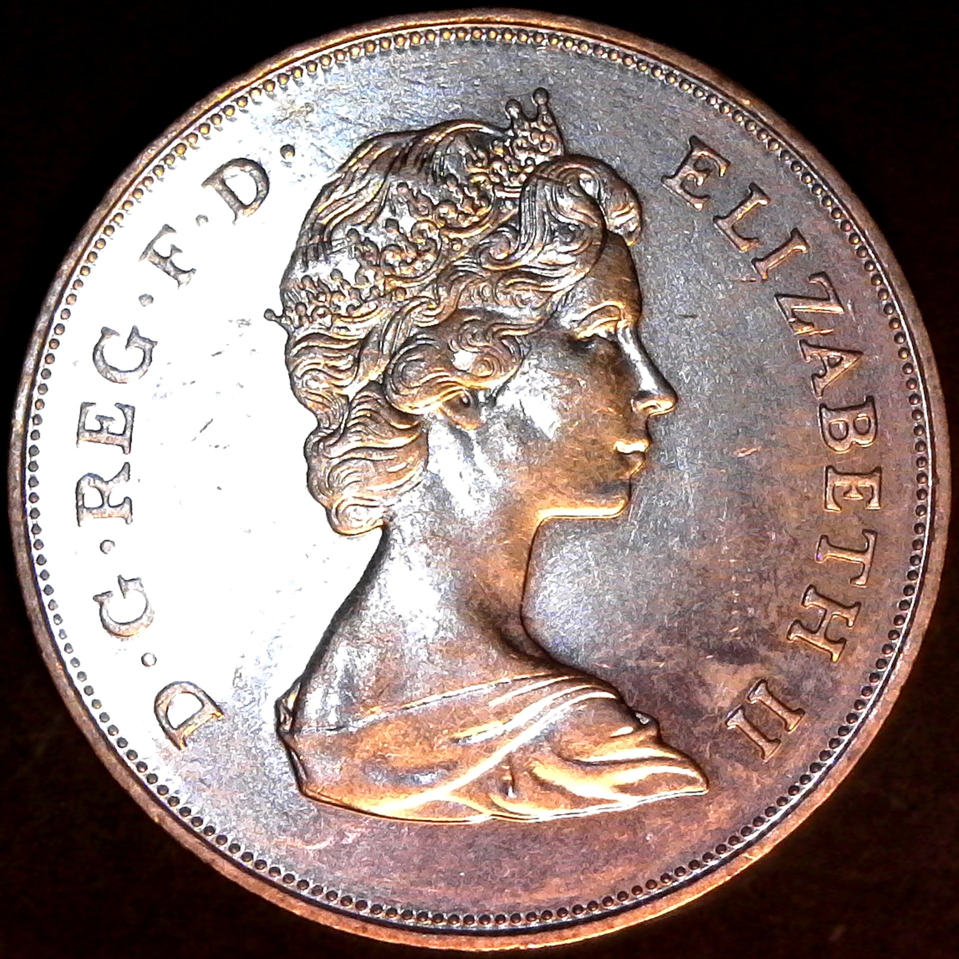 Great Britain Crown 25 Pence 1981 obv.jpg