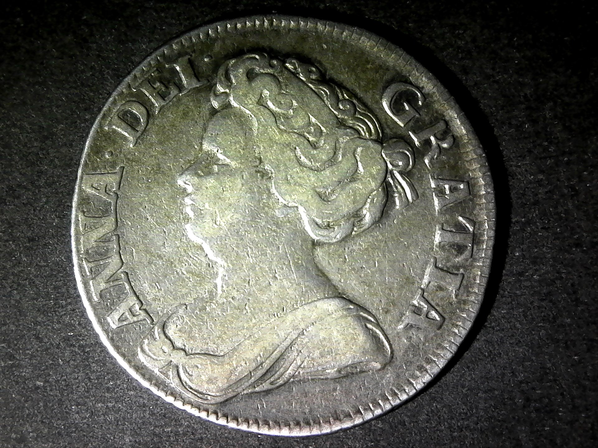 Great Britain Shilling 1711 obv.jpg