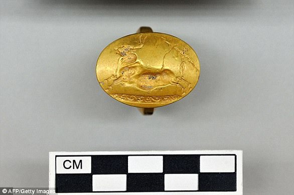 Griffin seal ring.jpg