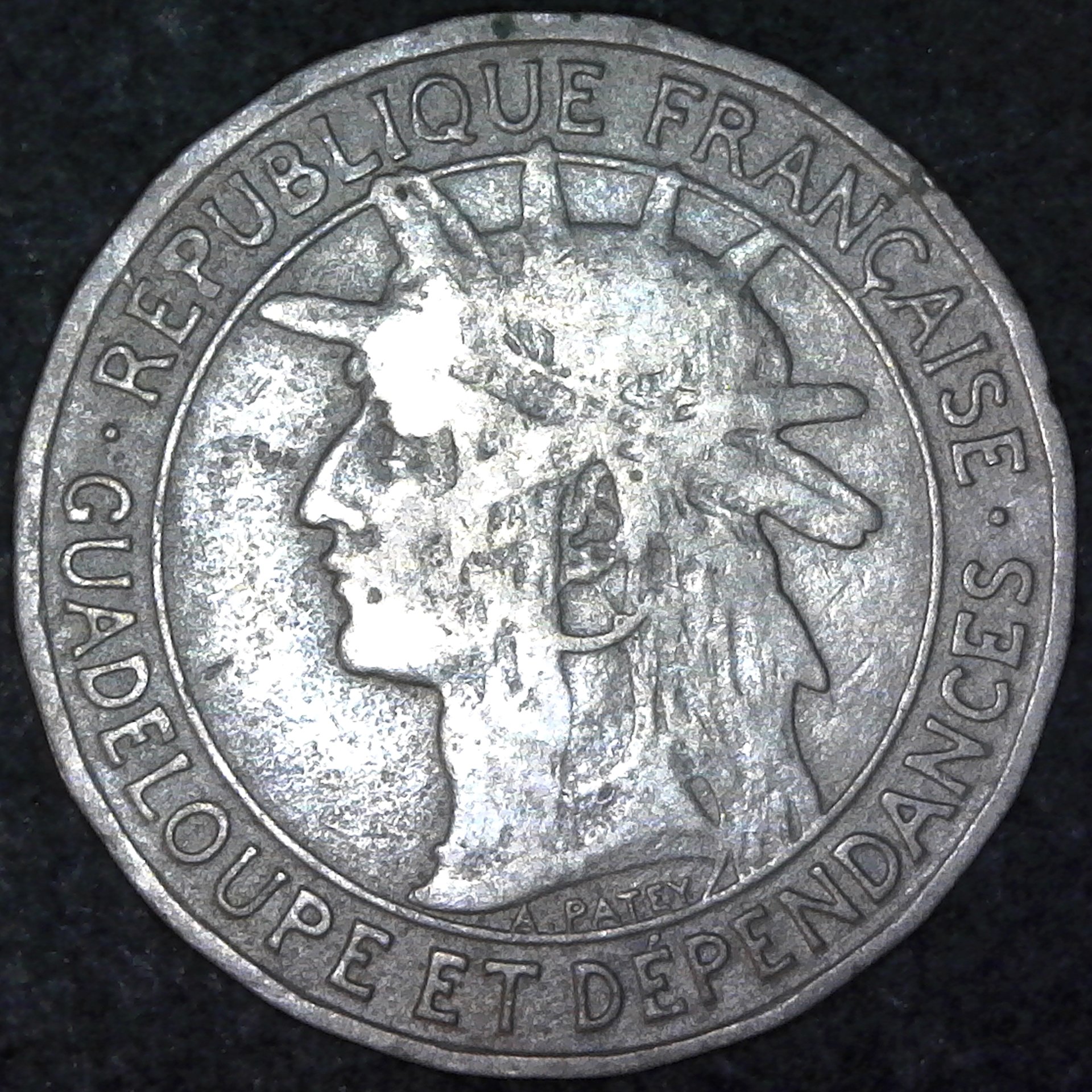 Guadeloupe 1 Franc 1903 obv.jpg