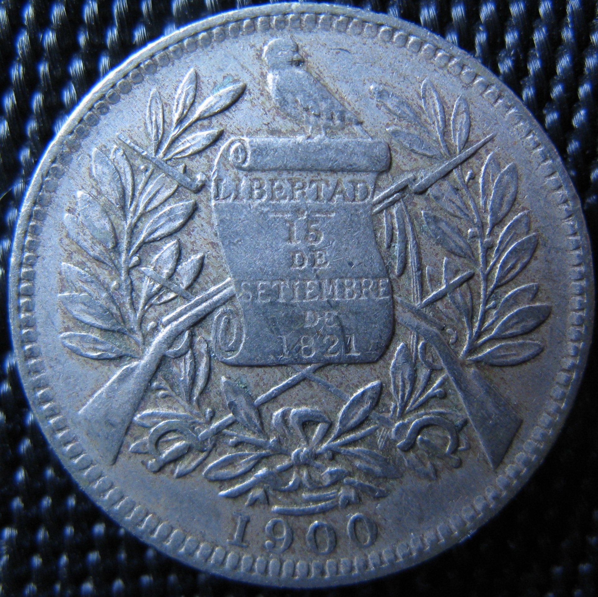 Guatemala 1 real 1900 rev.JPG