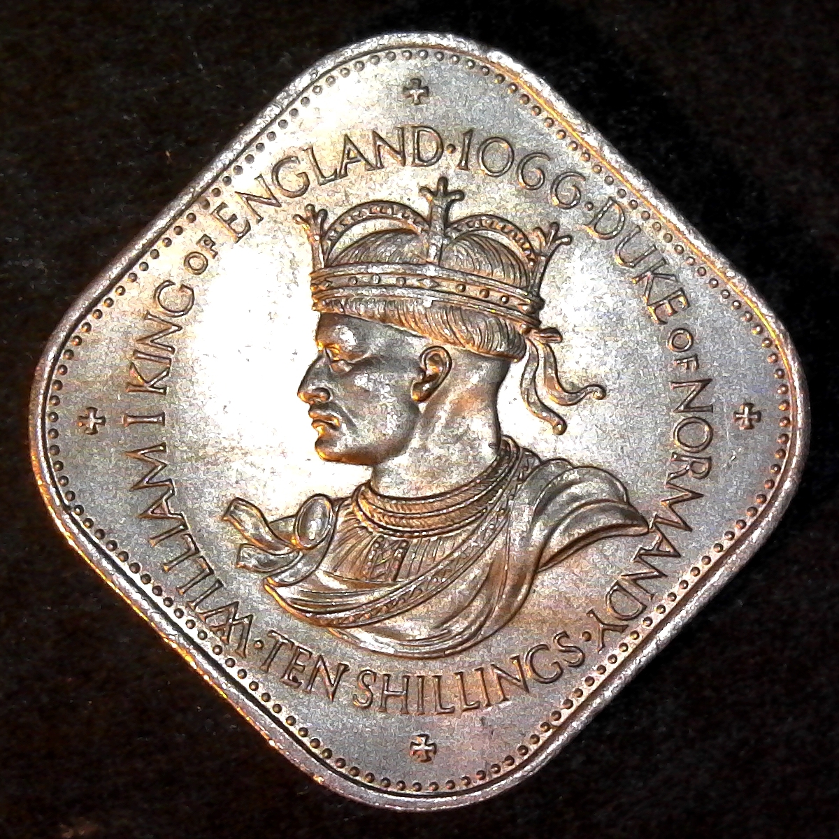 Guernsey 10 Shillings 1966 obv.jpg