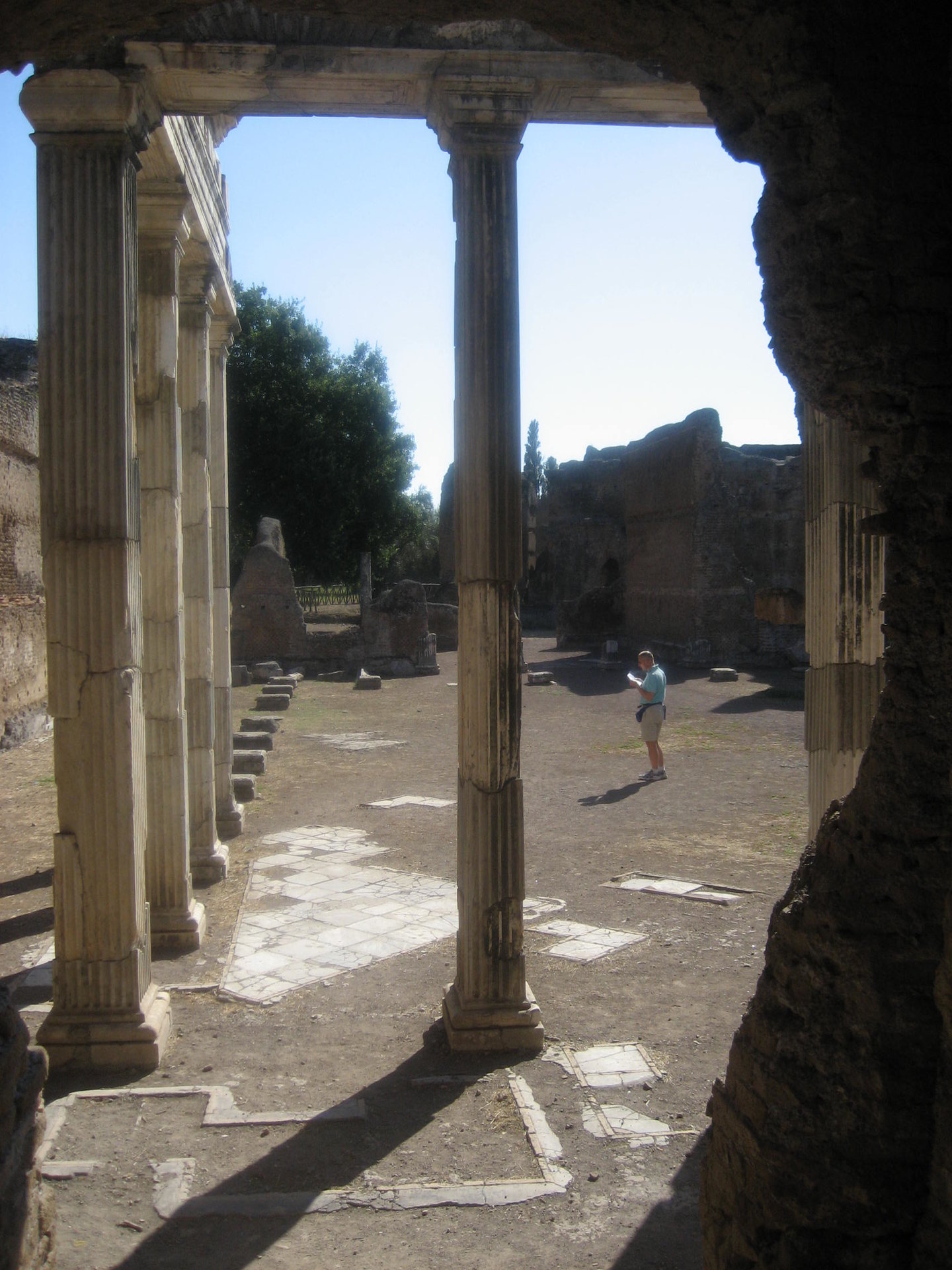 H Villa 14.JPG
