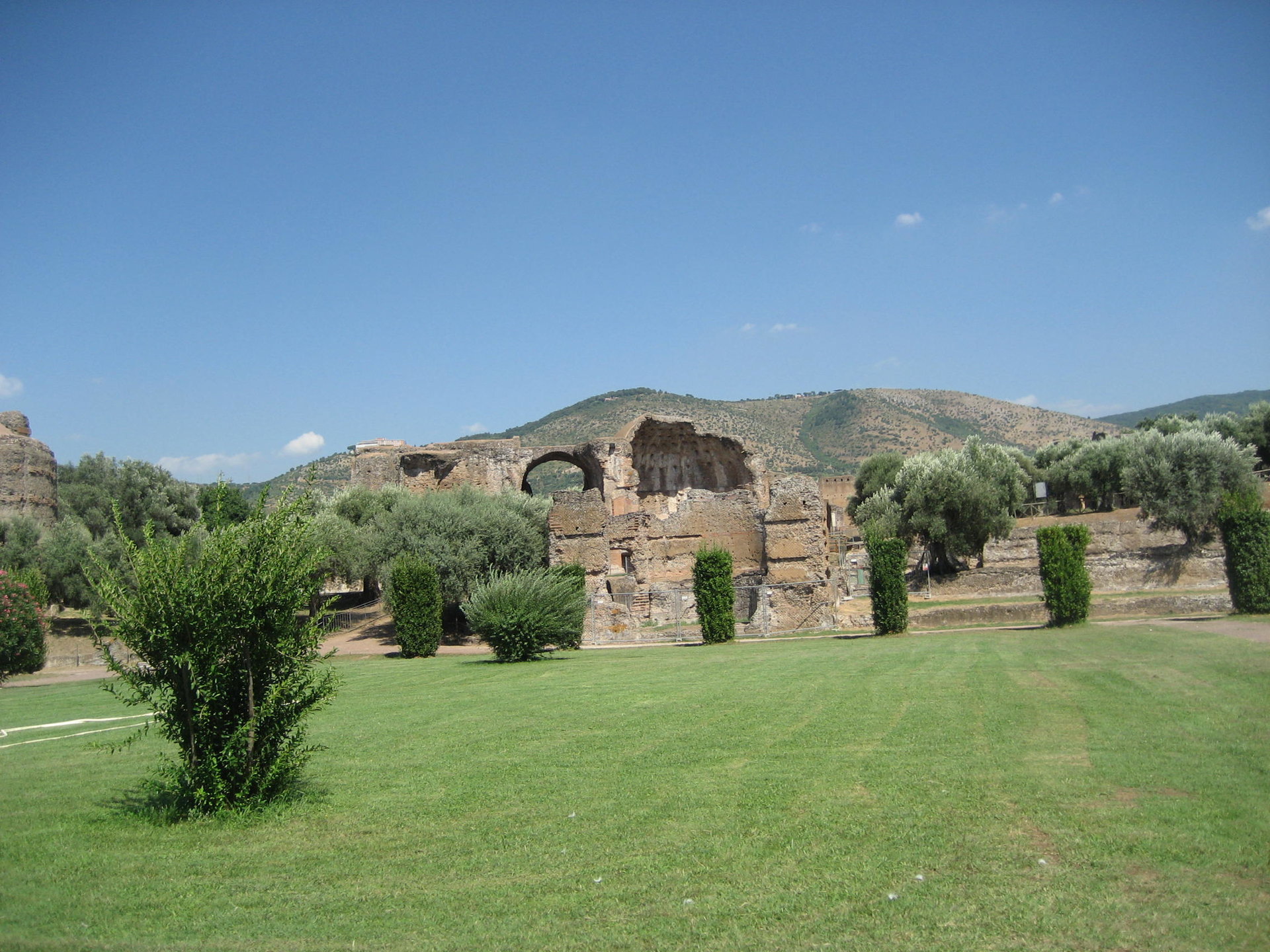 H Villa 3.JPG