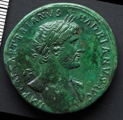 Hadrian%20obverse%20vor%20Azeton.jpg
