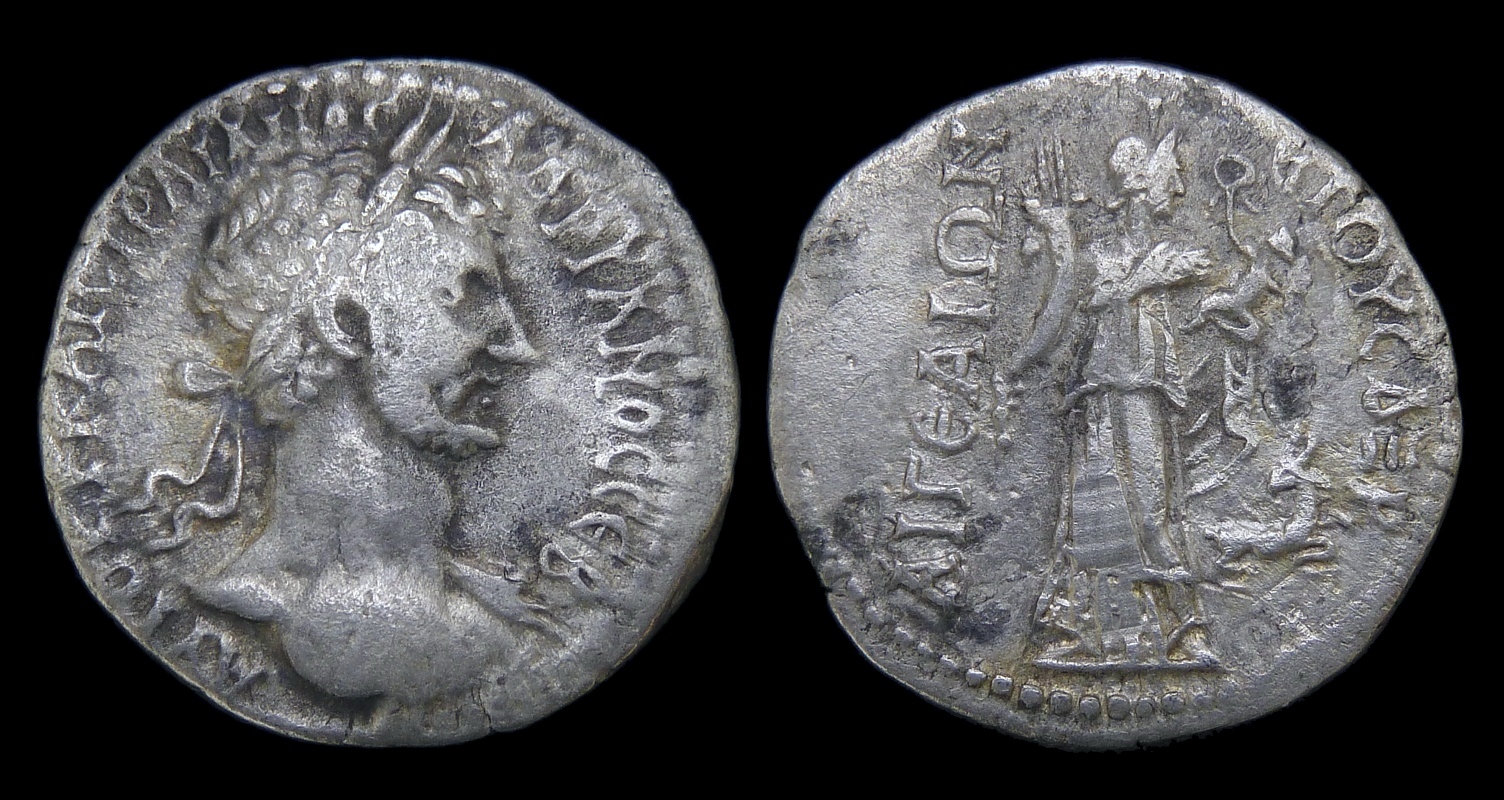 Hadrian - Cilicia Aegeae AR Tridrachm 3511.jpg