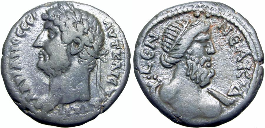 Hadrian - Nilus (Alexandria), Athena Numismatics jpg version.jpg