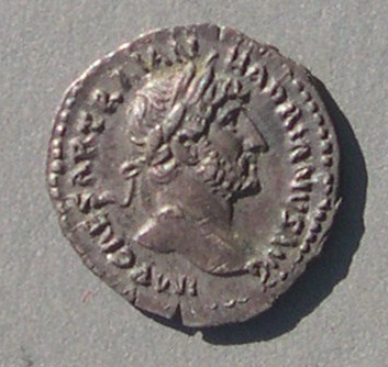 HadrianQuinariusO.jpg
