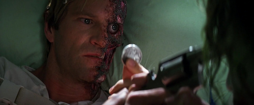 -Harvey-Dent-Two-Face-The-Dark-Knight-Screencaps-harvey-dent-13409393-500-208.jpg
