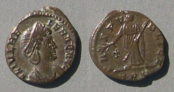 HelenaPAXPVBLICAcross88108.jpg