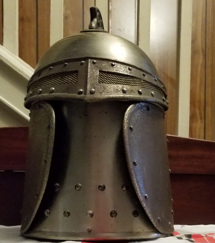 helmet1.jpg