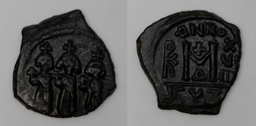 Heraclius Cyzicus AE Follis sm.jpg