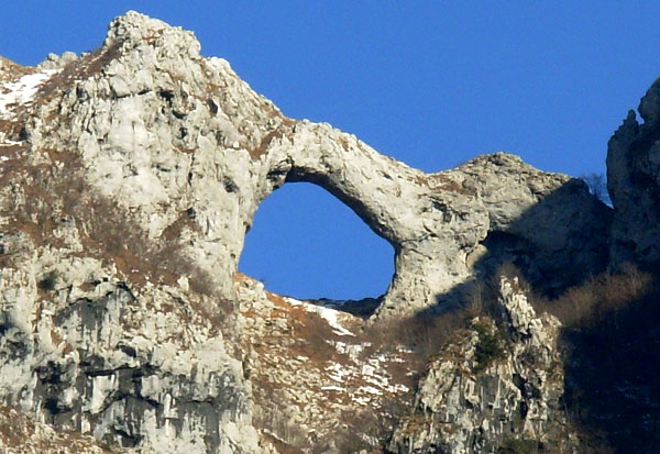 holed as V or anchor 3 mt forato.jpg