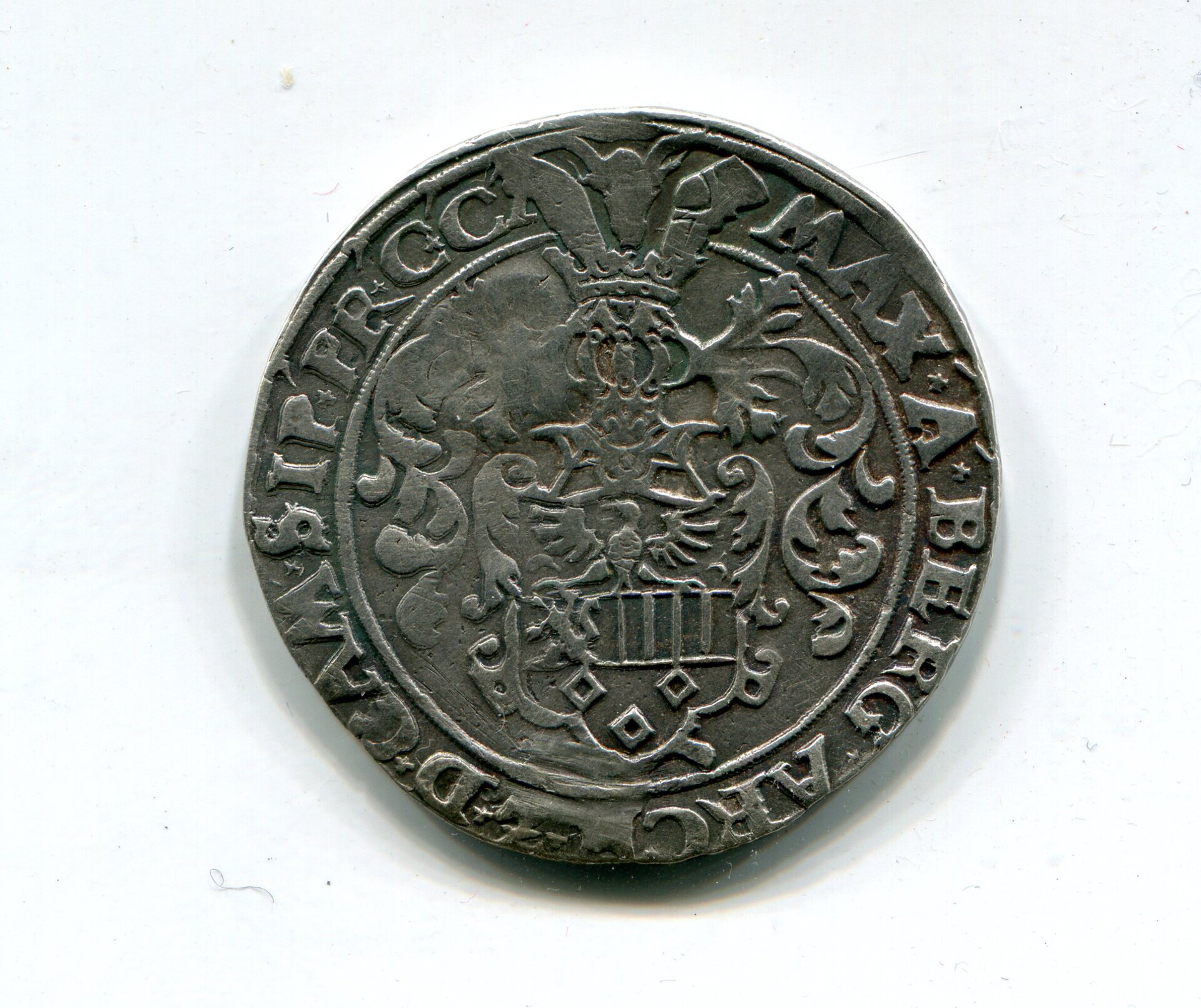 Holland cm on Max de Berghes Cambrai Half Ecu 1568 LD obv 559.jpg