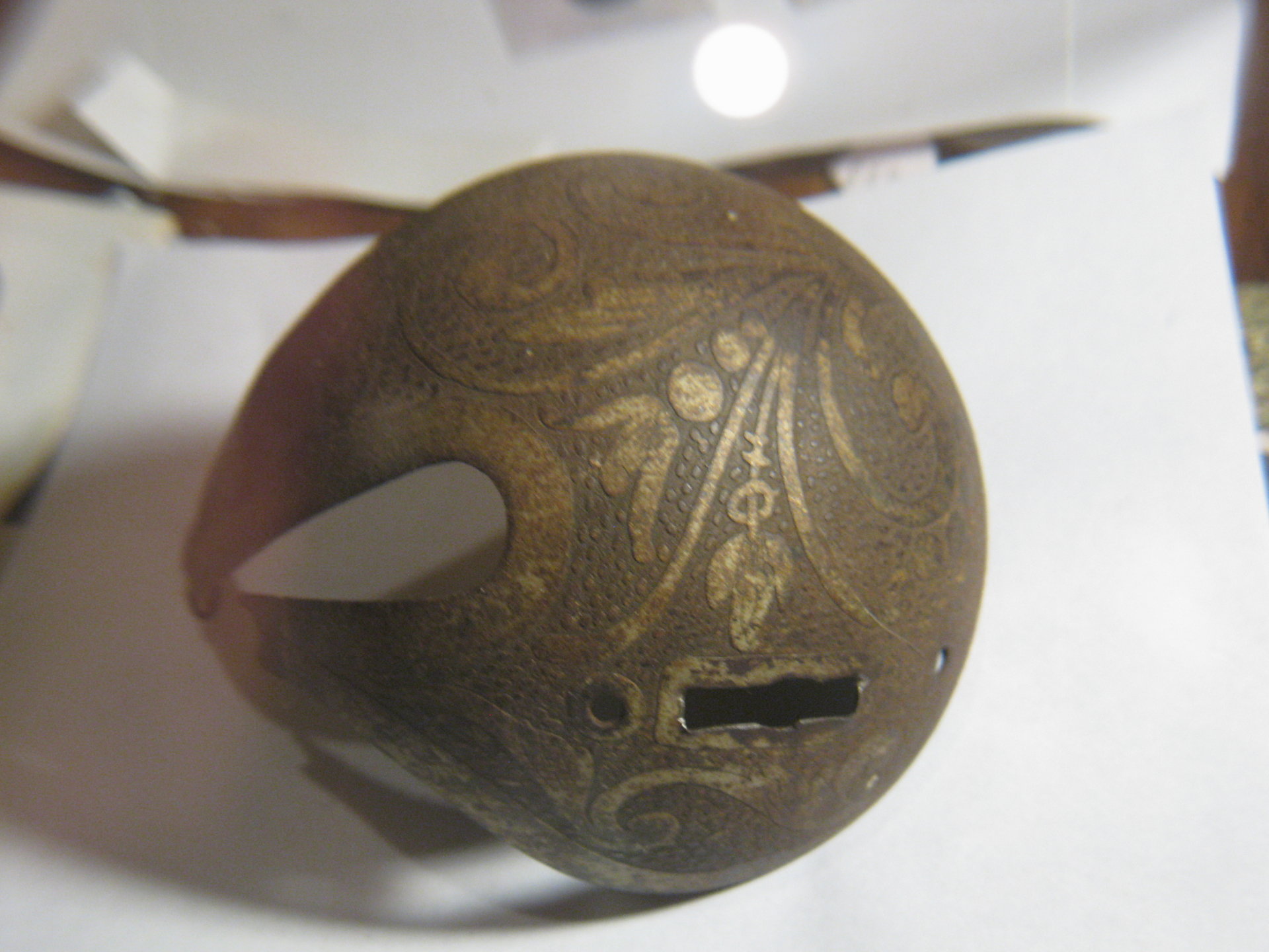 iberian swordhhandguard pyrhrus 002.JPG