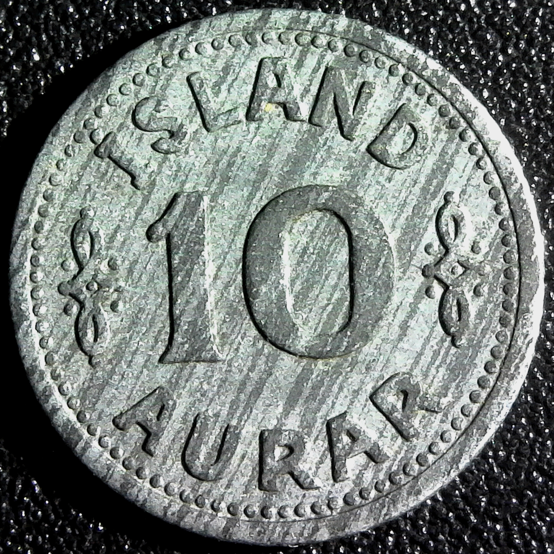 Iceland 10 Aurar 1942 obv.jpg
