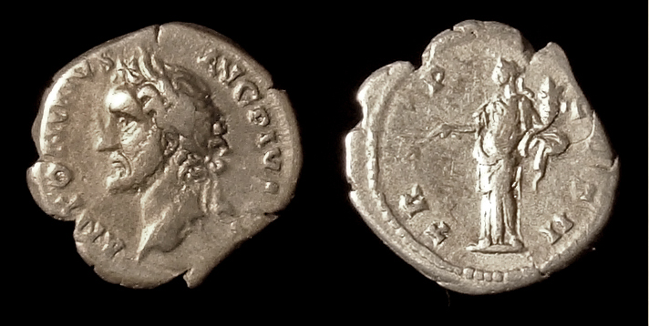 III Antoninus Pius 0041-046 var Pax left head 7 nr 0147 Strack 42.jpg