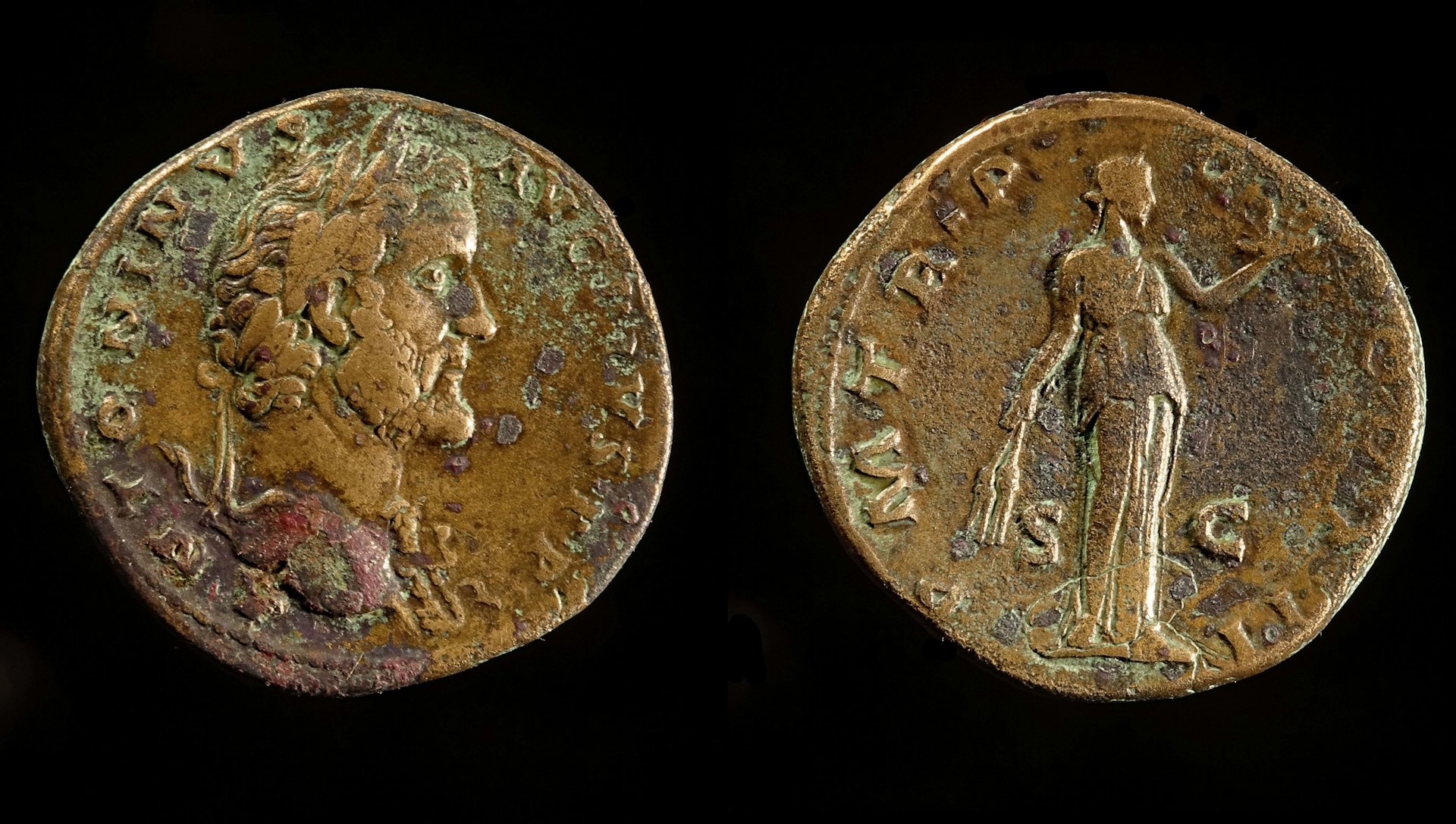 III Antoninus Pius 0530 var Hybrid 7-1137.jpg