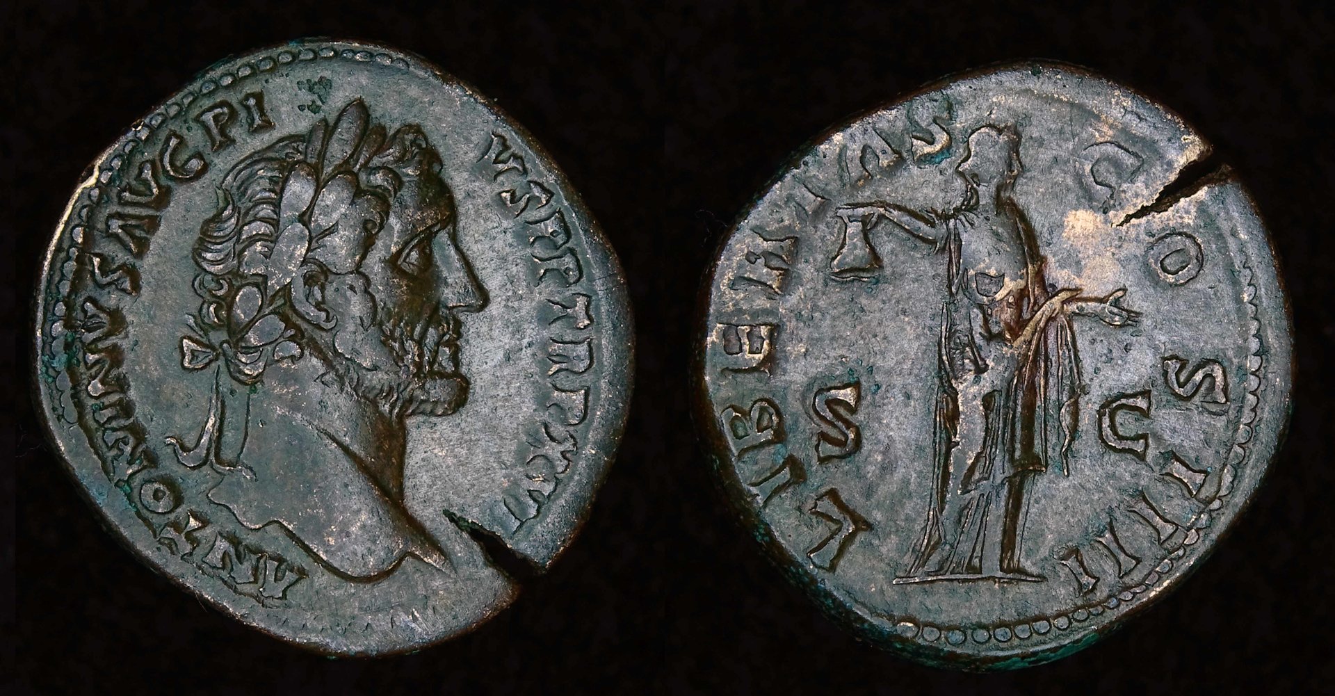 III Antoninus Pius 0916a XVII Libertas sest 7-1255small and cleaned.jpg