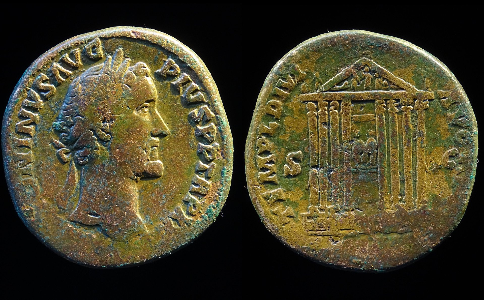III Antoninus Pius 1003 Temple sest 12-1008 cleaned.jpg