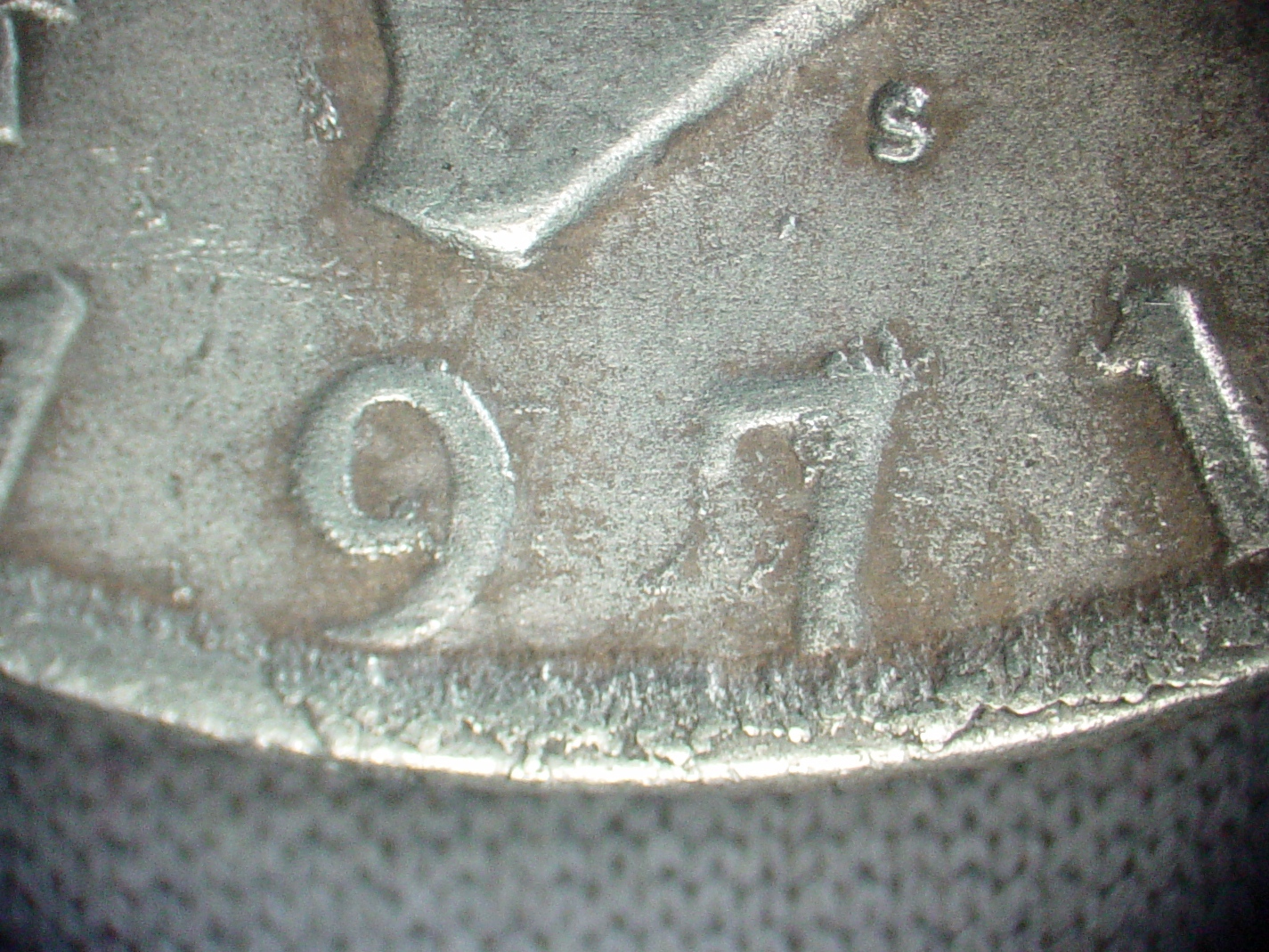 IKE 1971-S Counterfeit-06.jpg