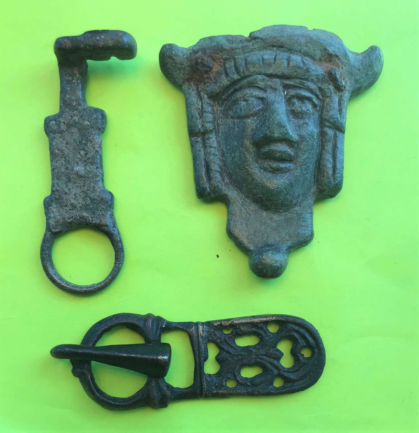 IMG_1331[4840]caesar funeral artifacts.jpg