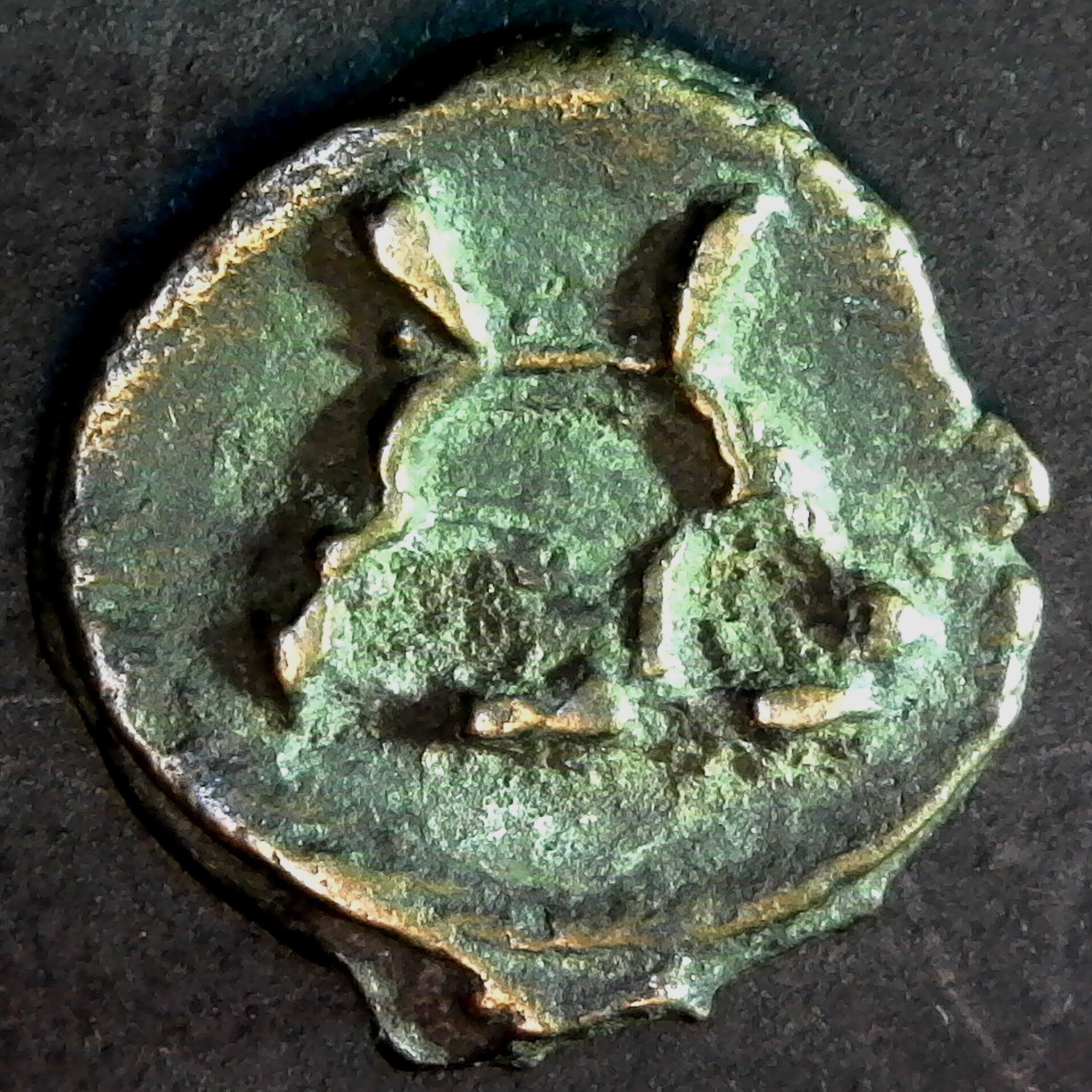 INDIA, SHUNGA DYNASTY 185BC 73BC Quarter KARSHAPANA obv B.jpg