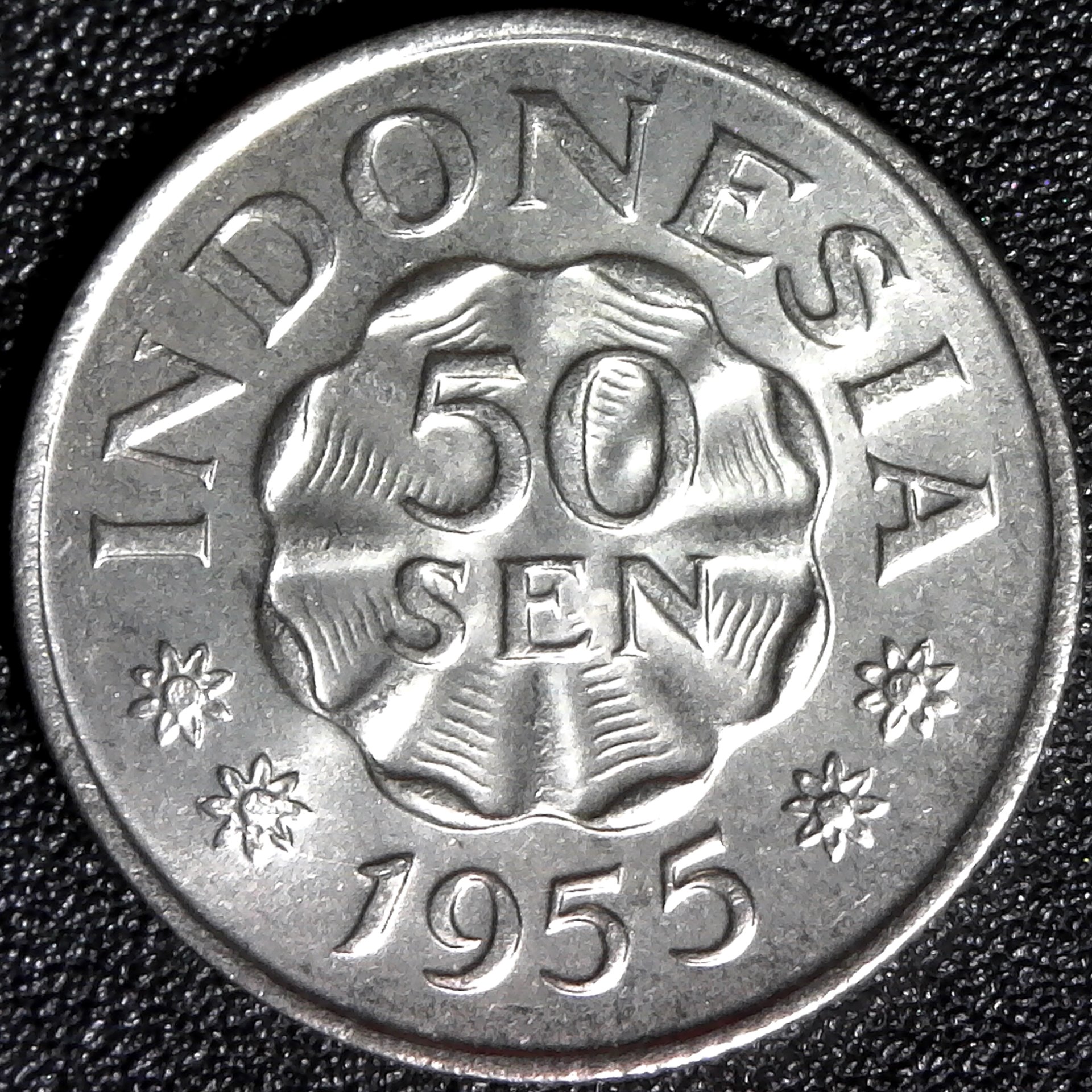 Indonesia 50 sen 1955 obv.jpg