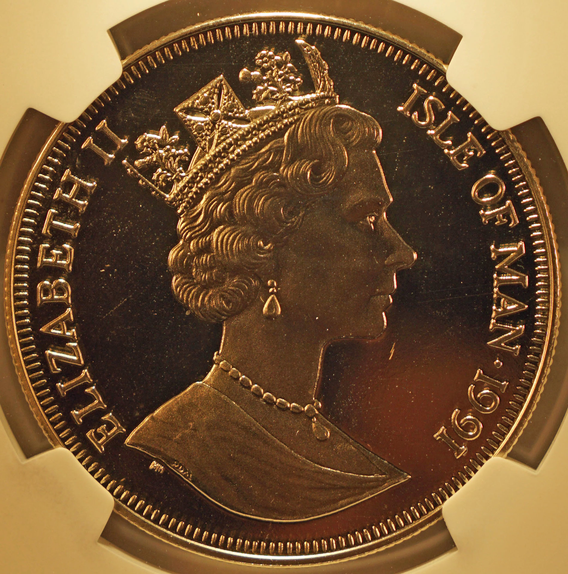 IOM199104.jpg