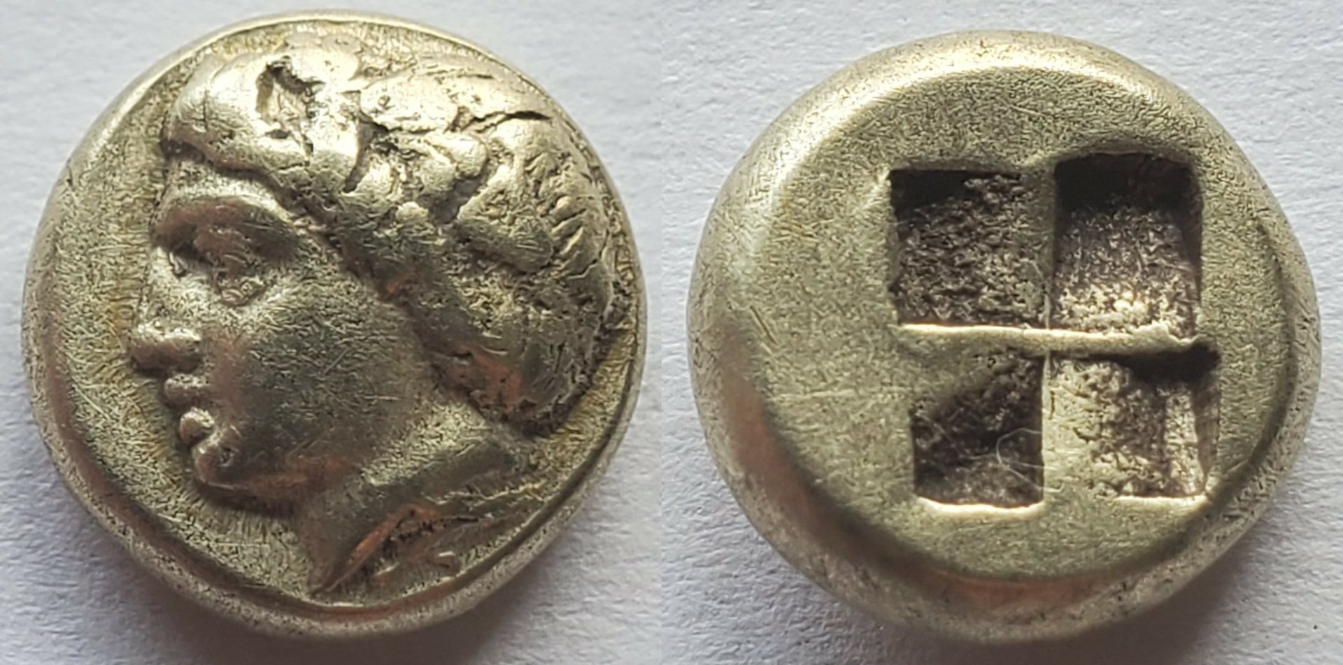 Ionia Phokaia EL Hekte Dionysos 377-326 BC.jpg