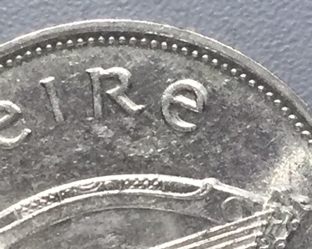Ireland 1990 £1 coin error5.jpg