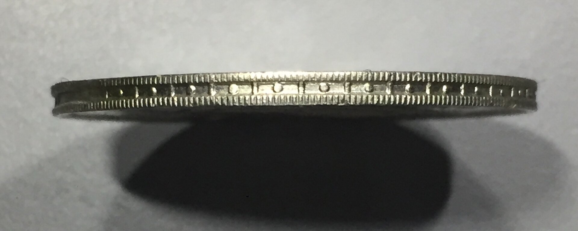 Ireland 1990 £1 coin error6.jpg