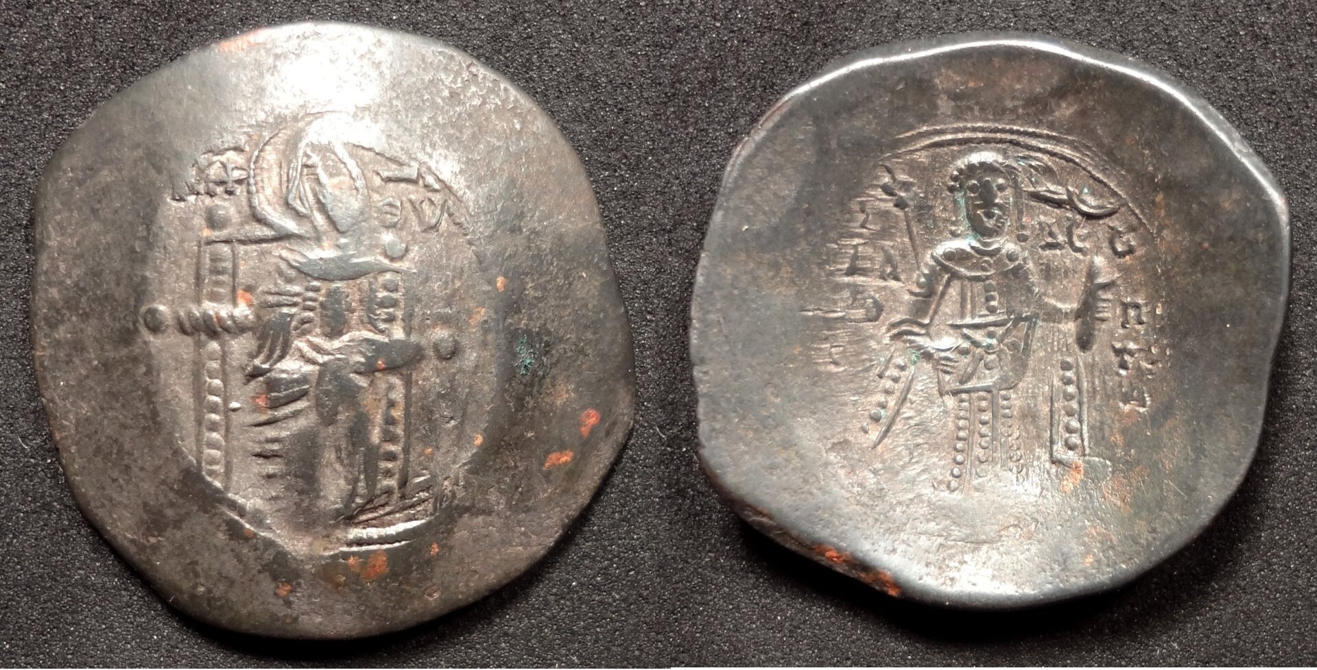 Isaac II SB 2003 Byzantine Trachy Manus Dei.jpg
