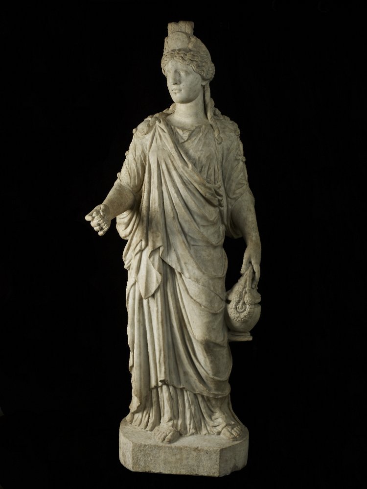 Isis statue British Museum photo.jpg