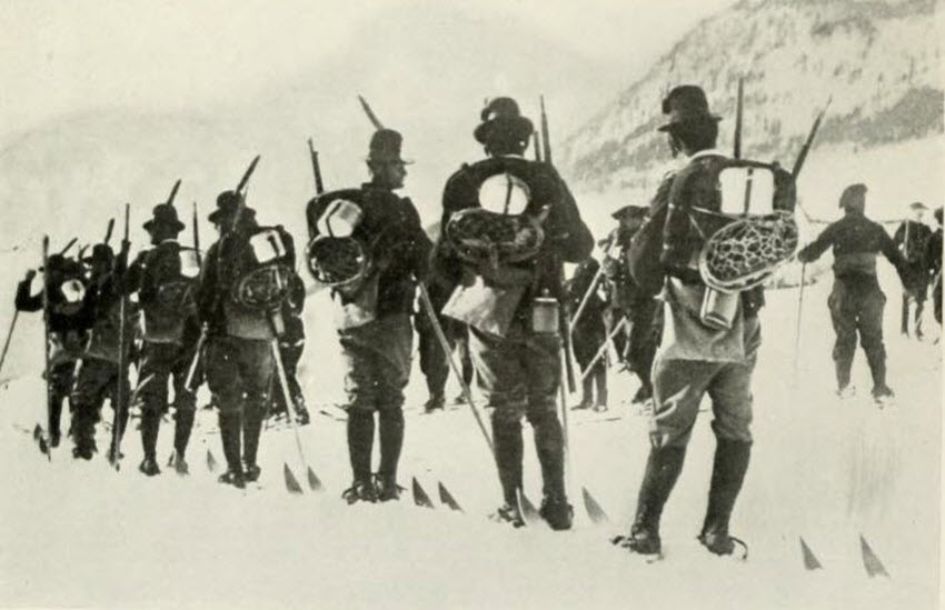 italianalpinetroopsonskis.jpg