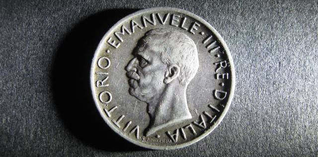 Italy 5 Lire KM 67 1 1926 A.jpg
