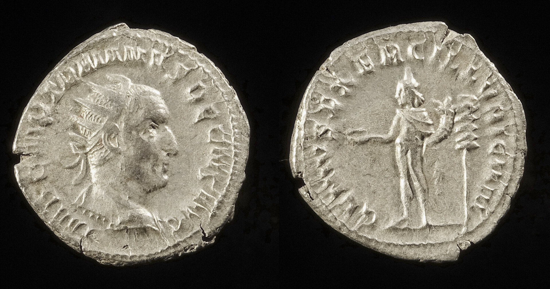 IV-III Traianus Decius 0016 Genius 9-0065 nr 2.jpg